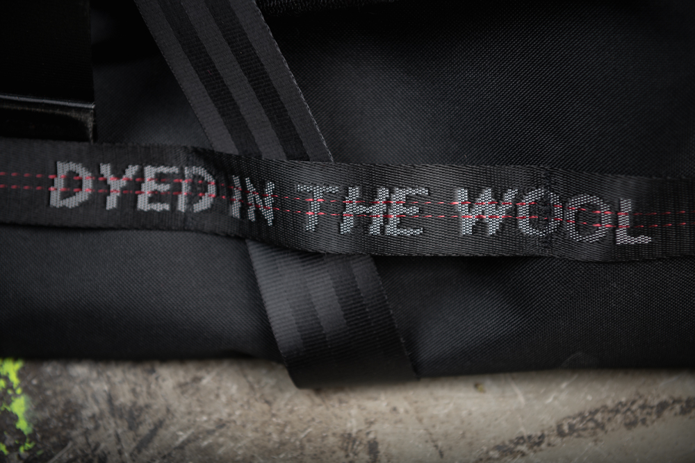 DYED IN THE WOOL Bullitt Cargo Bag 