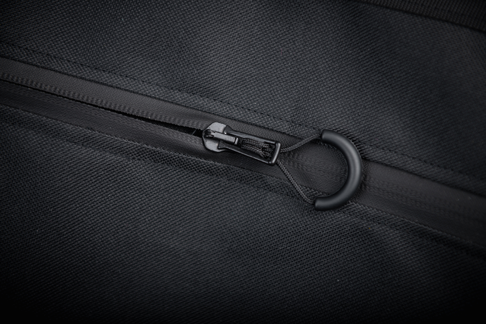 DYED IN THE WOOL Bullitt Cargo Bag 