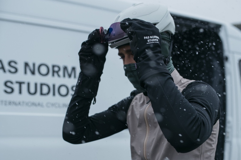 PAS NORMAL STUDIOS Control Heavy Gloves